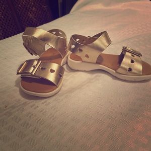 Size 5 Children’s sandals (Girls)